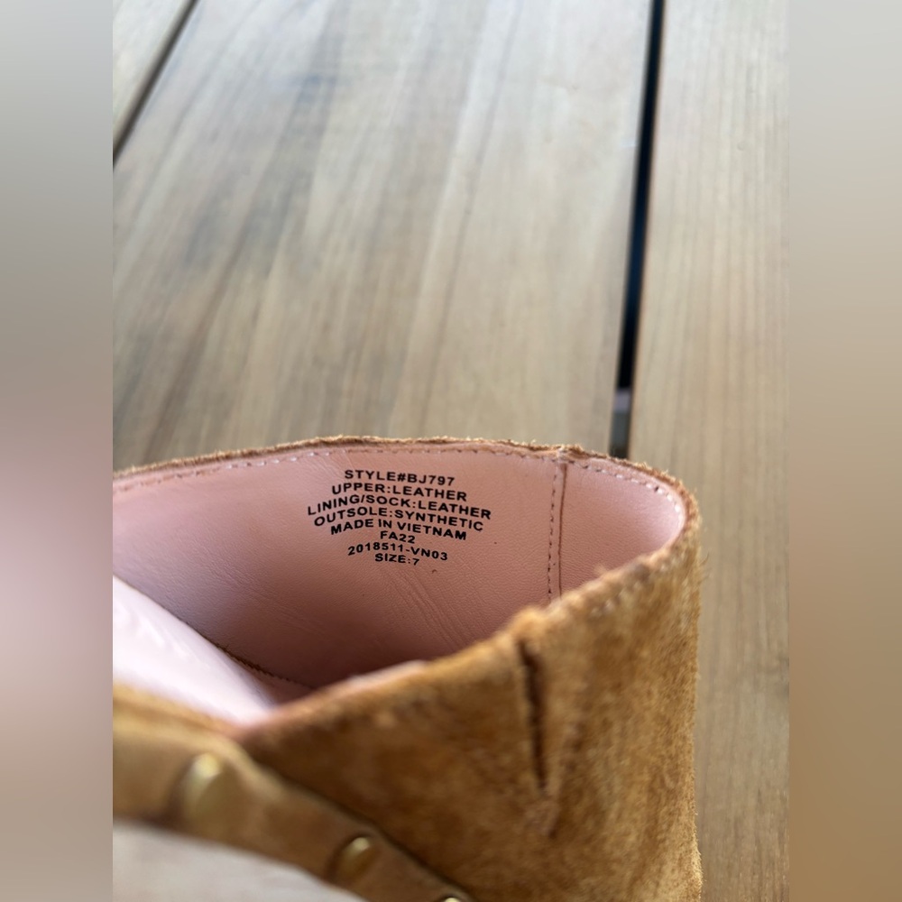 J. CREW Dakota Clogs Tan Suede Size 7 - Picture 5 of 7